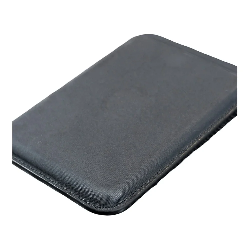 Qq3U Apple FineWoven Wallet with MagSafe for iPhone 14 / 15 Series - Black Used